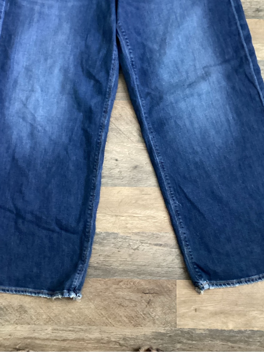 American Eagle Outfitters Wide Leg Dark Blue Jeans - Picture 2 of 8